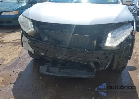 2016 Nissan Rogue Sv z USA, uszkodzony, nr VIN KNMAT2MV4GP614760